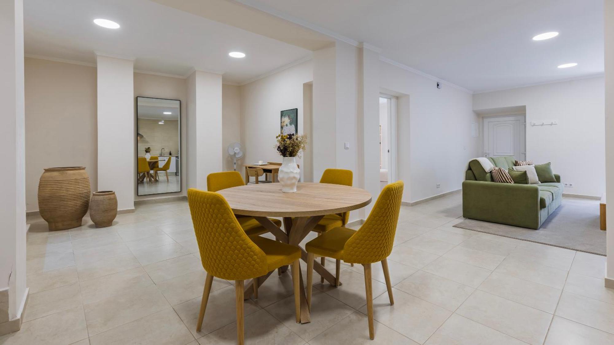 Stylish 2br Retreat In By Lovelystay Apartamento *