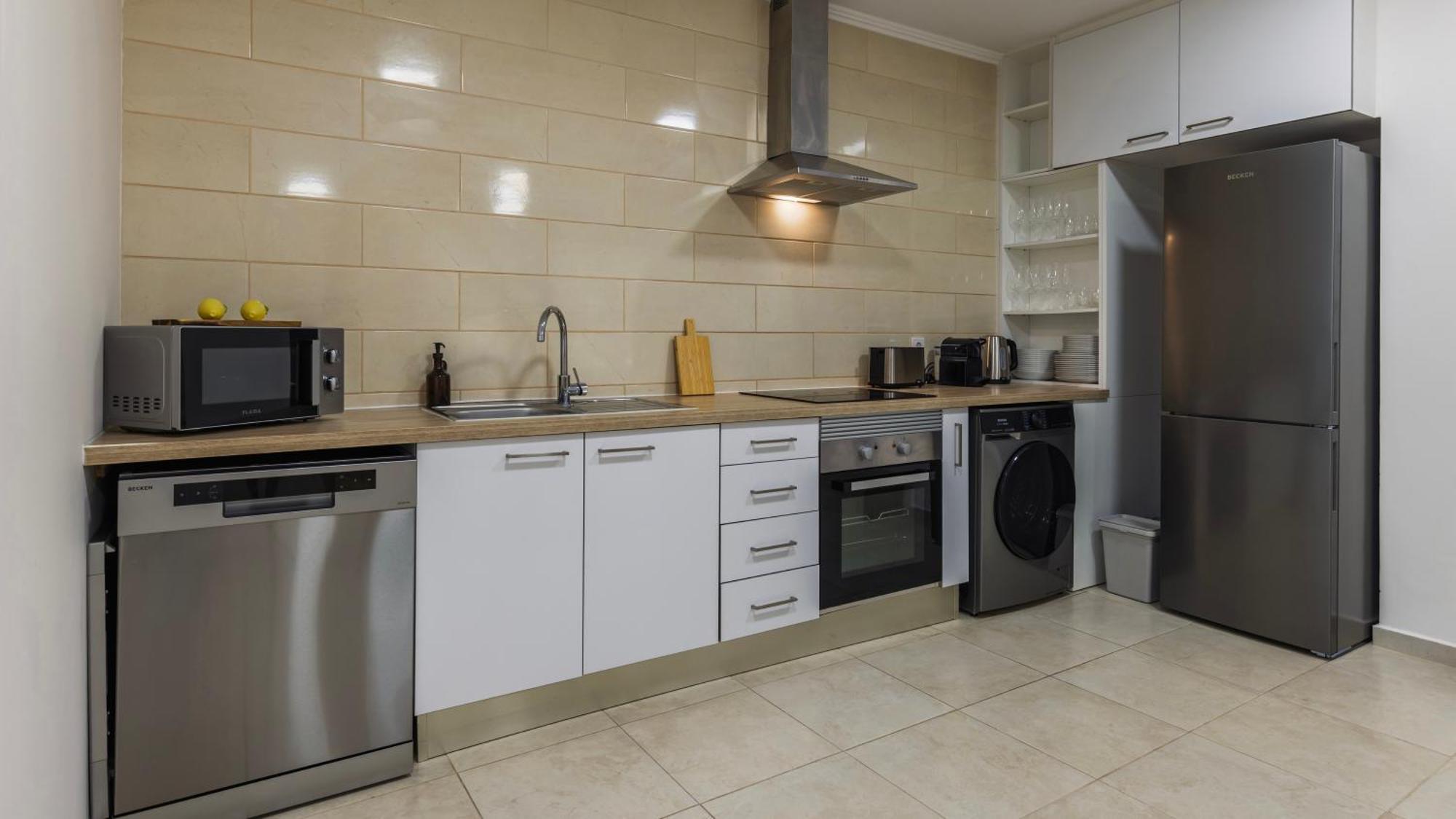 Stylish 2br Retreat In By Lovelystay Lisboa
