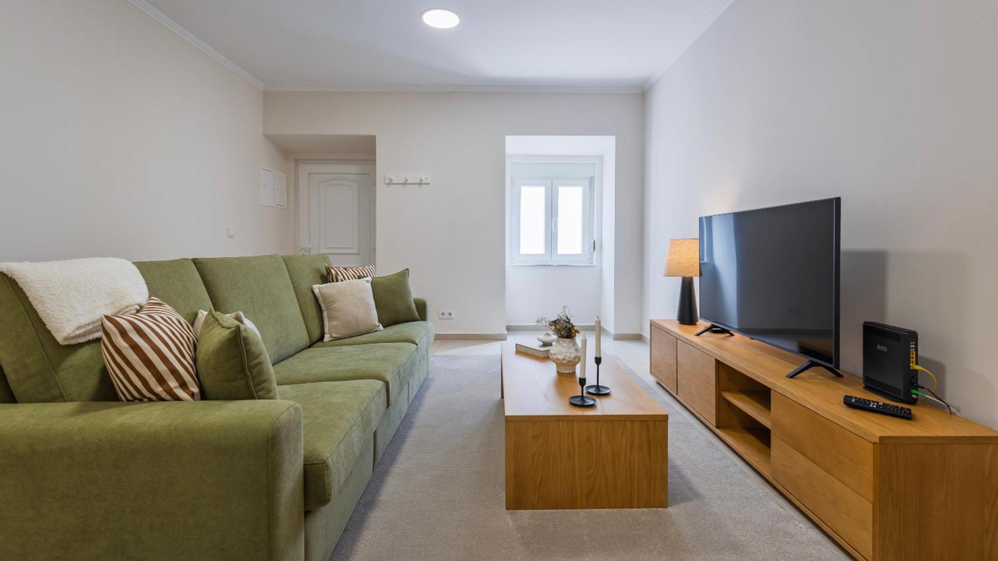 Stylish 2br Retreat In By Lovelystay Apartamento Lisboa