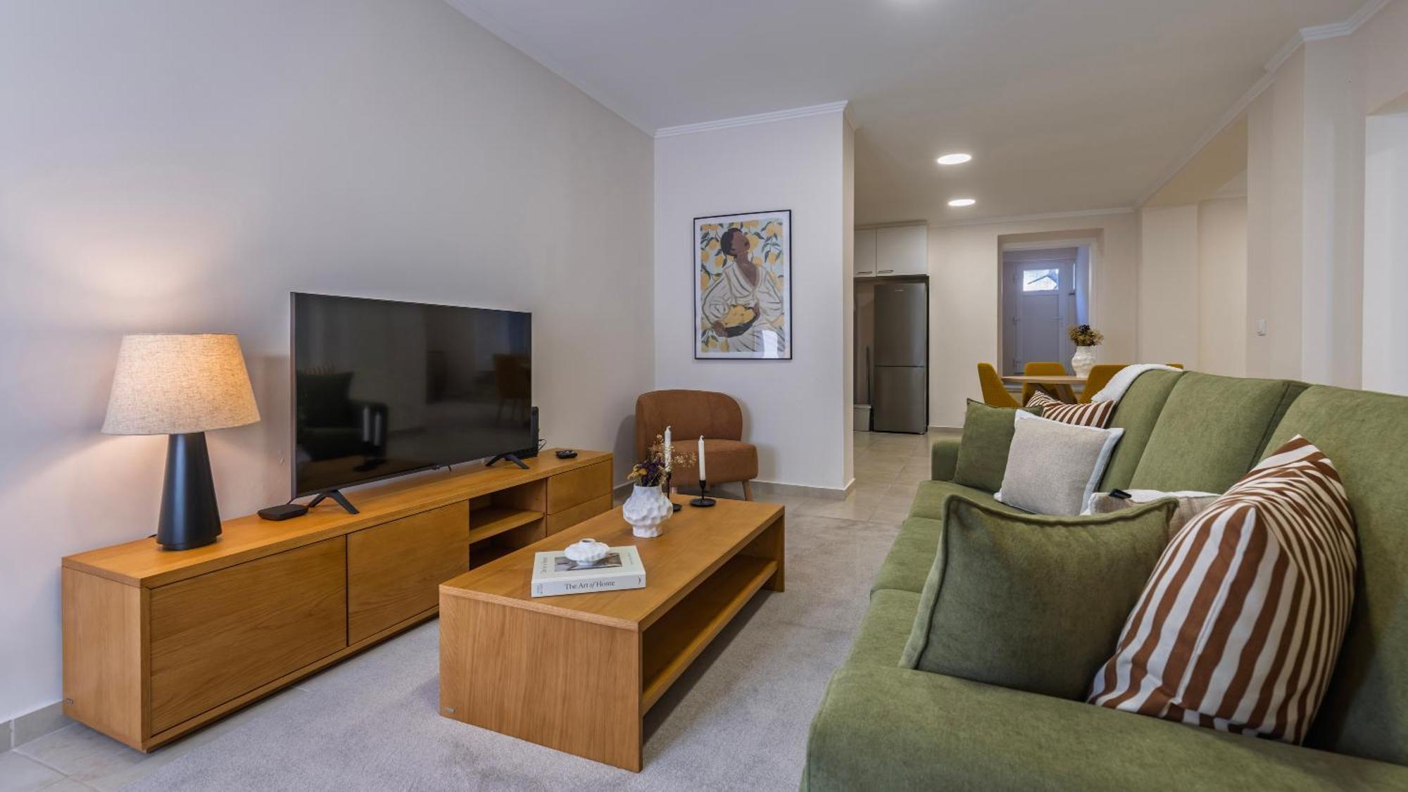 Stylish 2br Retreat In By Lovelystay Apartamento Lisboa