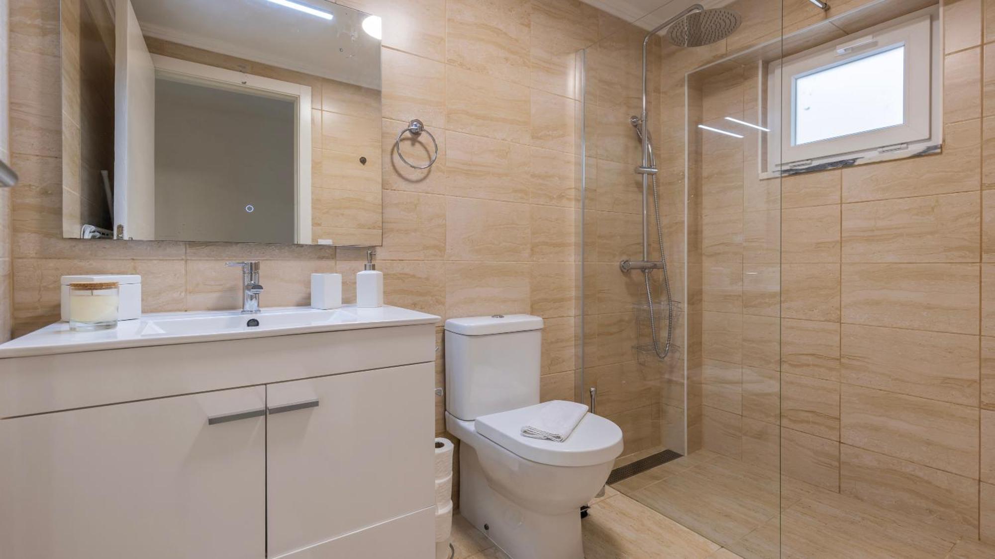Stylish 2br Retreat In By Lovelystay Apartamento