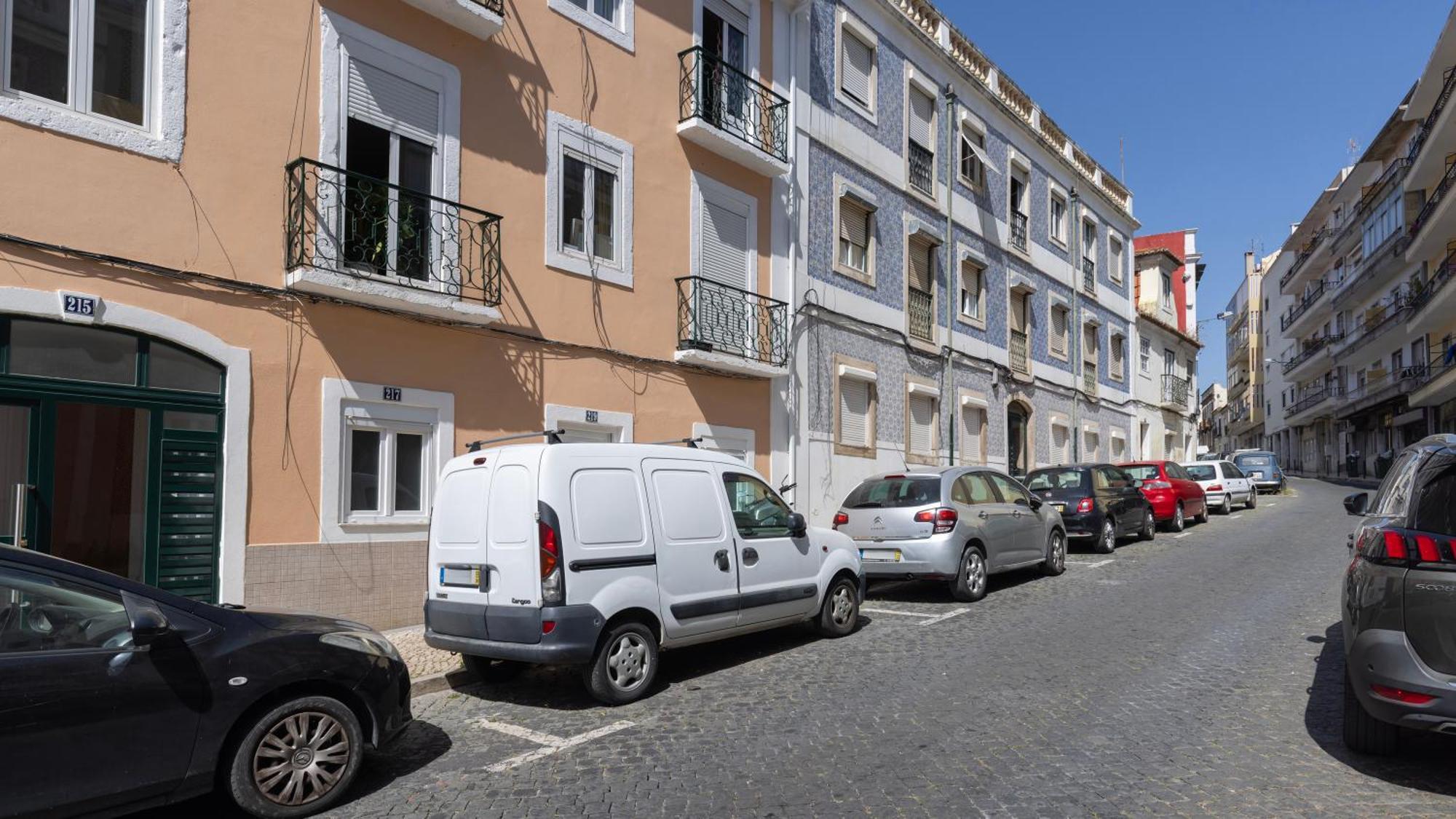 Stylish 2br Retreat In By Lovelystay Apartamento Lisboa