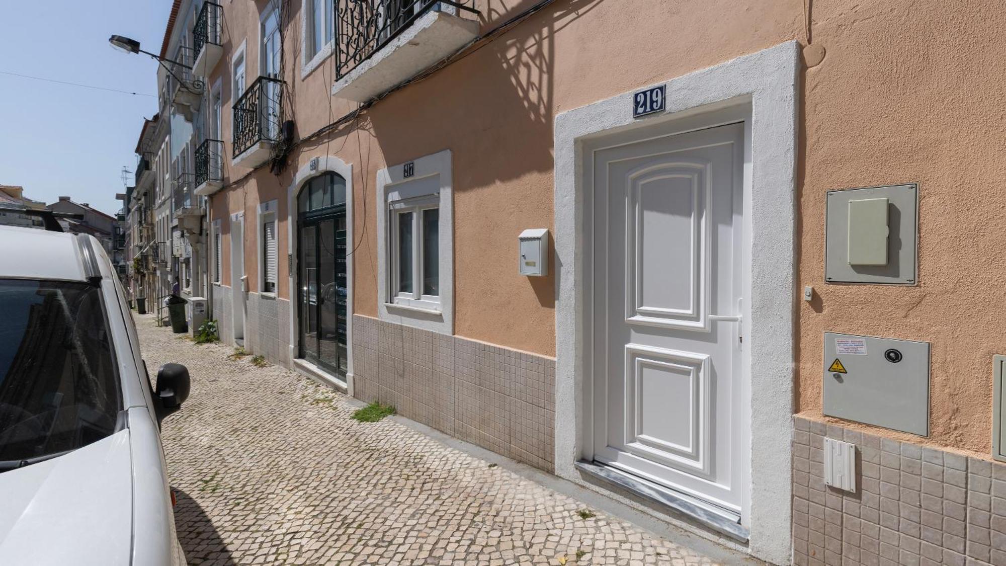 Apartamento Stylish 2br Retreat In By Lovelystay Lisboa