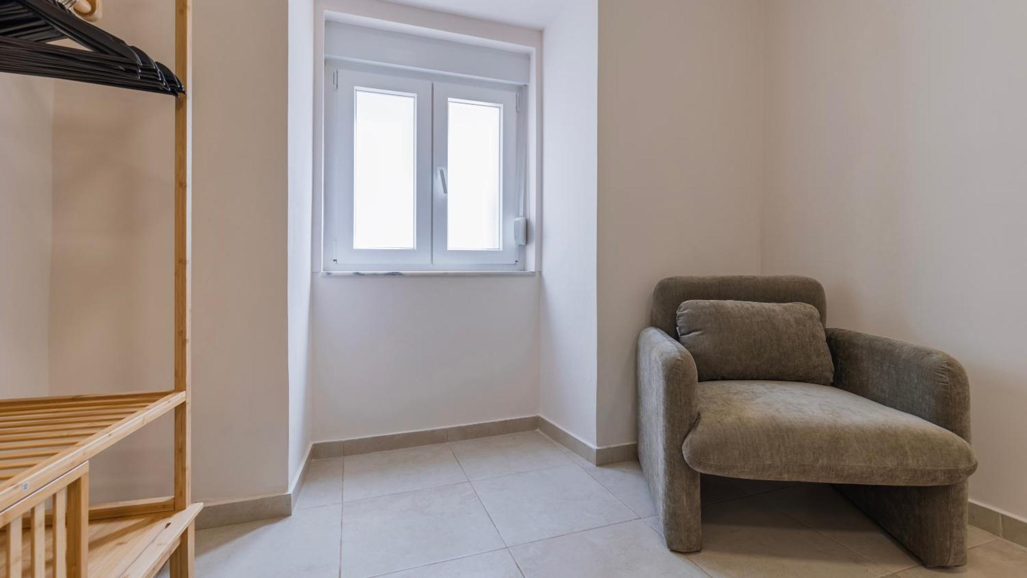 Stylish 2br Retreat In By Lovelystay